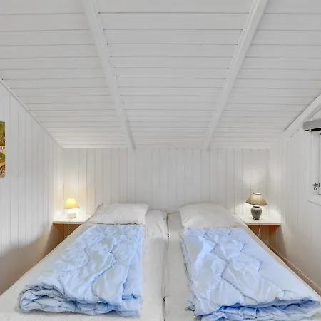 Holiday home Emund - 900m From The Sea In Western Jutland By Interhome *